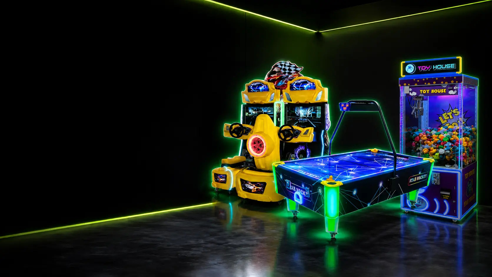 Real-machine new showroom